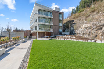 PH#1100 - 3963 Uplands Way